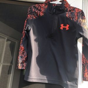Under Armour Size:3T long sleeve 1/4 zip shirt.
